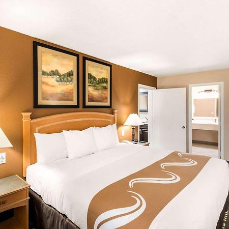 Quality Inn & Suites Plano East - Richardson Екстер'єр фото