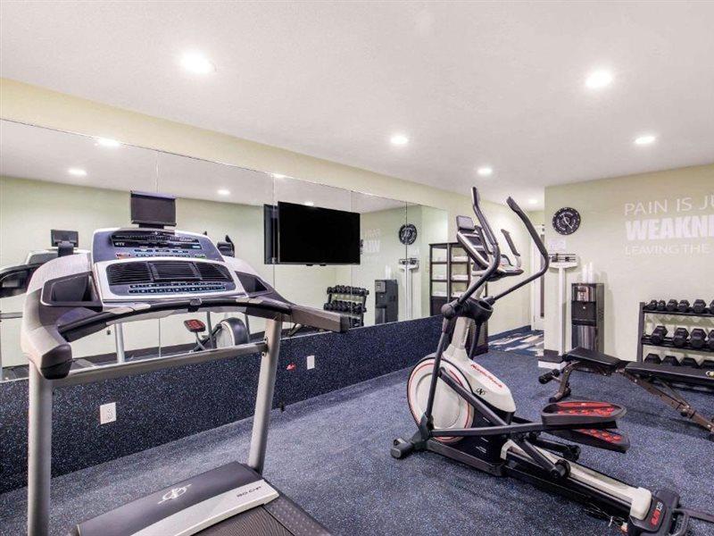 Quality Inn & Suites Plano East - Richardson Екстер'єр фото