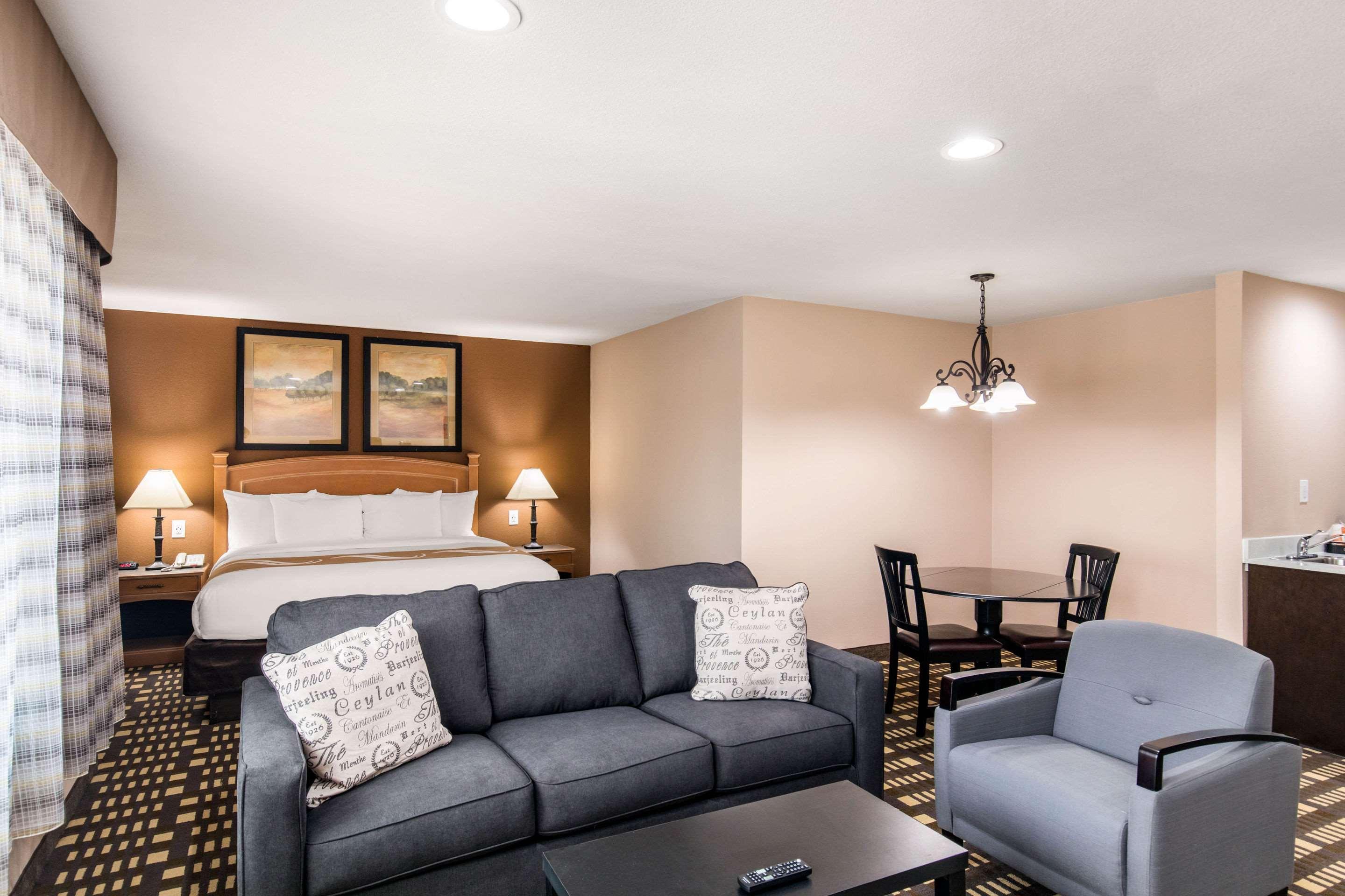 Quality Inn & Suites Plano East - Richardson Екстер'єр фото
